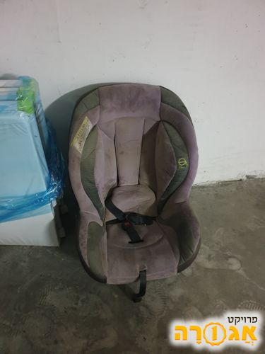 כיסא לתינוק רכב