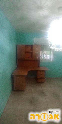 שולחן כתיבה וארון לחדר ילדים מעץ מלא