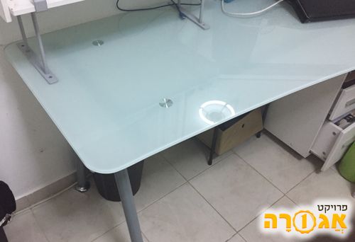 שולחן כתיבה משטח זכוכית