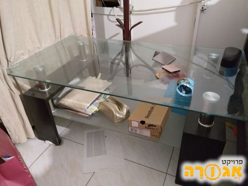 שולחן זכוכית לסלון