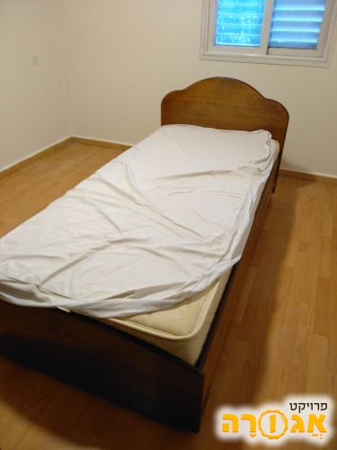מיטת יחיד בק"ש
