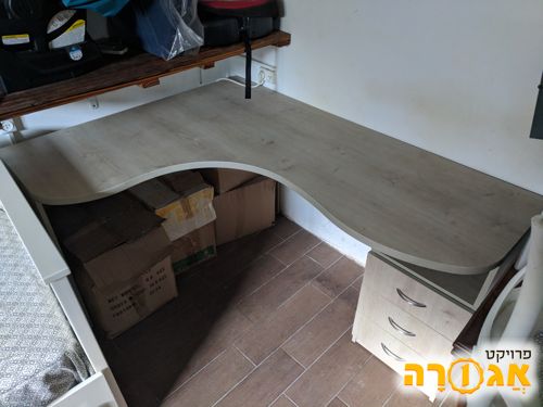 L-Shaped Desk with 3 Drawers