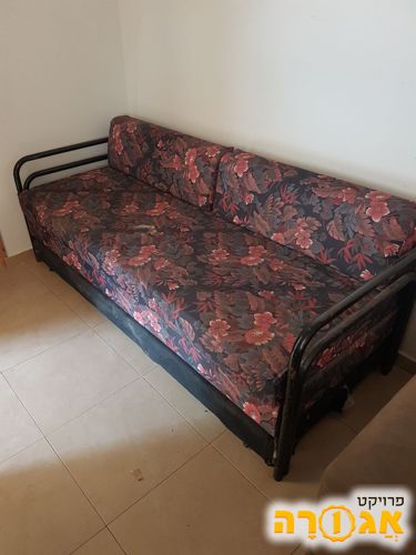 ספה נפתחת ל3 מיטות יחיד