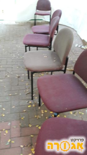 8 כסאות מרופדים