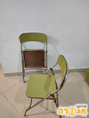 כסאות מתקפלים