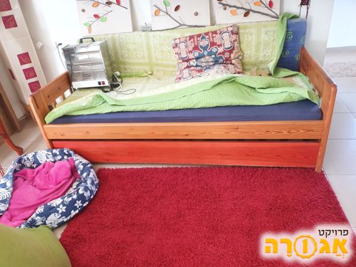 מיטת נוער מעץ מלא+מזרון וקרש.ללא ארגז