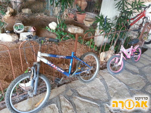 שני זוגות אופניים לילדים