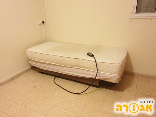מיטת יחיד מתכווננת חשמלית
