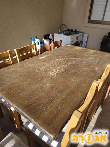 שולחן עץ מלא
