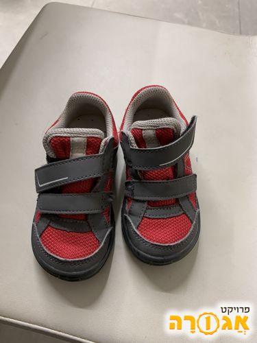 נעלי תינוקת