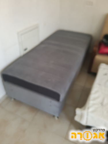 מיטת יחיד חשמלית עם שלט