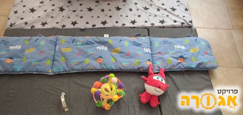 מגן ראש למיטת תינוק, צעצועים