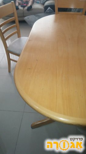 שולחן אוכל ו2 כסאות
