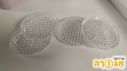 4 צלוחיות זכוכית/קריסטל מעויינים בתחתית