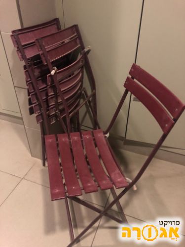 כסאות מתקפלים