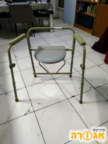 כיסא מגביה מושב אסלה-לקשישים