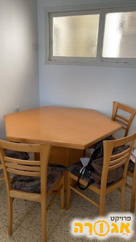 שולחן אוכל + 5 כיסאות