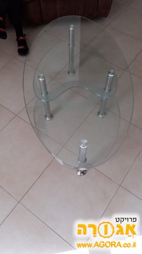 שולחן זכוכית