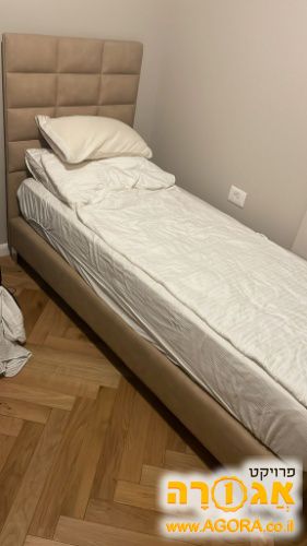 מיטה יחיד