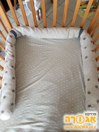 מגן ראש למיטת תינוק