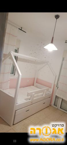 מיטת ילדים בצורת בית