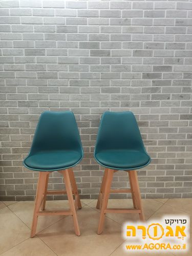 2 כיסאות בר