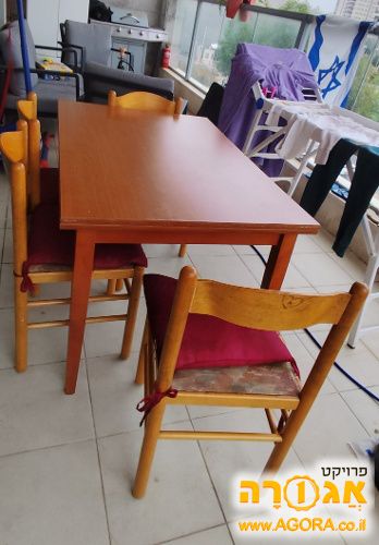 שולחן פלוס 4 כיסאות