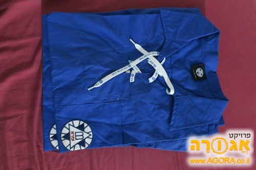 3 חולצות כחולות חדשות מידהM עם סמל"עזרא"