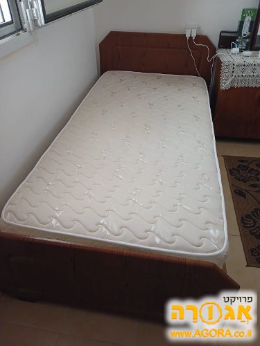 מיטת יחיד