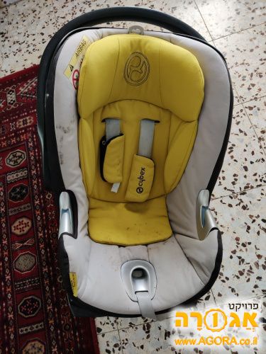 מושב לתינוק לרכב