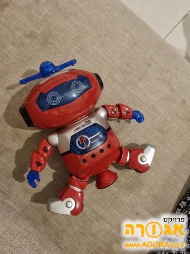 רובוט צעצוע