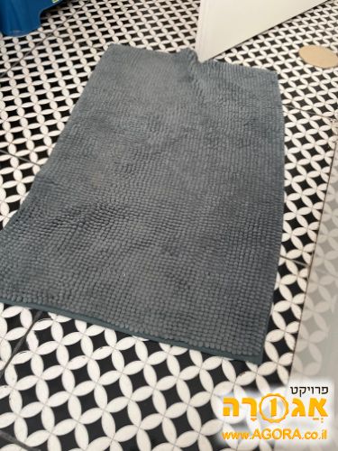 שטיח מקלחת