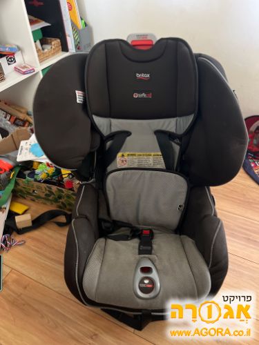 כיסא תינוק לרכב