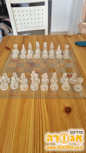 שחמט זכוכית יפייפיה, חלק מהחיילים שבורים