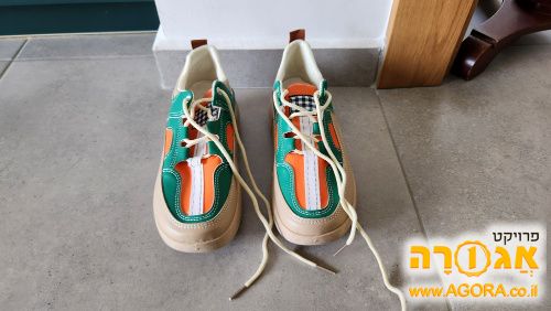 נעלי פלטפורמה צבעוניות