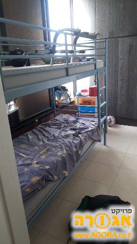 מיטת קומותיים עם מזרנים