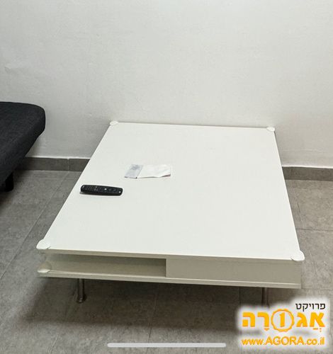 שולחן מרובע לסלון