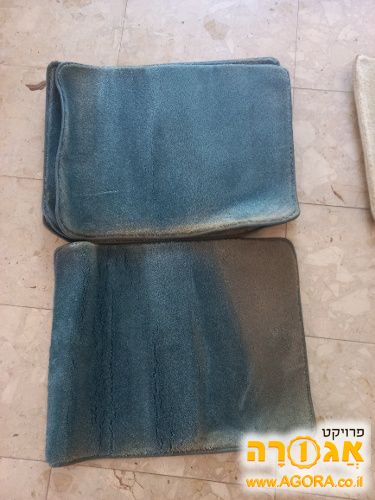 שטיחונים כחולים 75×60