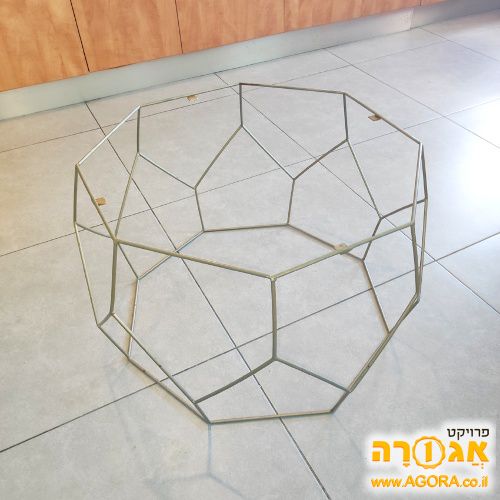 בסיס של שולחן סלון עשוי ברזל