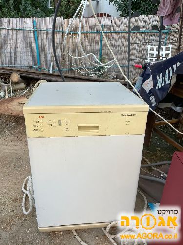 מדיח כלים של AEG