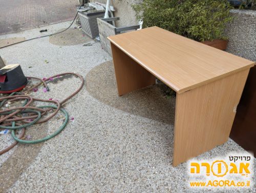 שולחן מחשב