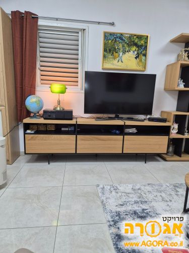 מזנון מעץ אלון