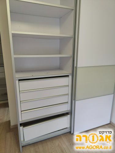 ארון חדר שינה