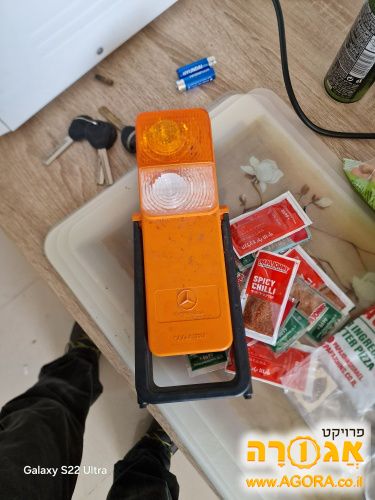 פנס לרכב