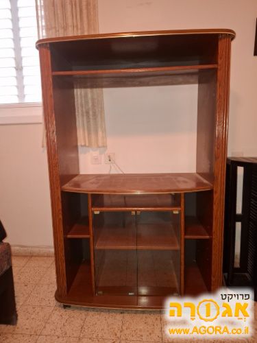 שידה גדולה לטלביזיה