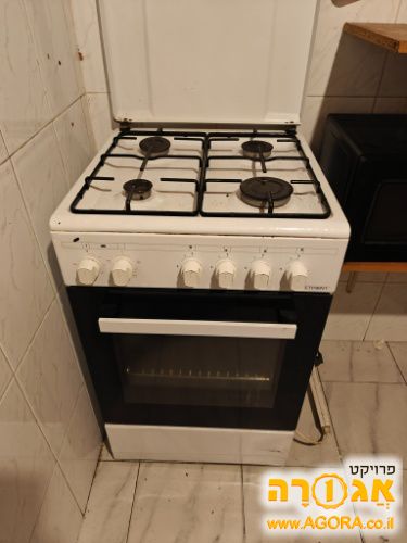 תנור עם כיריים