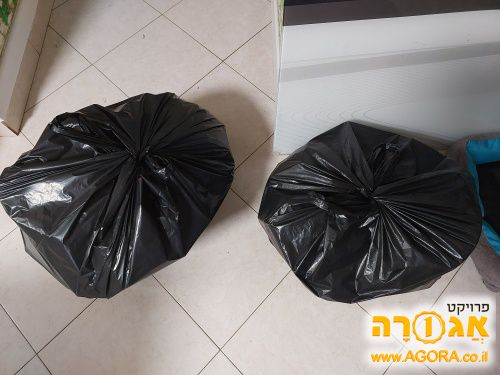 2 שקיות פלסטיק