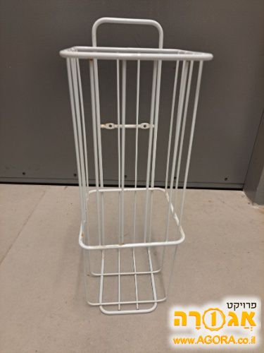 מתקן לגלילי נייר טואלט
