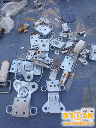 פרזול סוגרים לארגזים