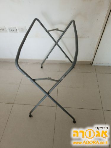 מעמד אמבטייה לתינוק